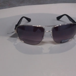 Steve Madden 100% UV Protection Sunglasses